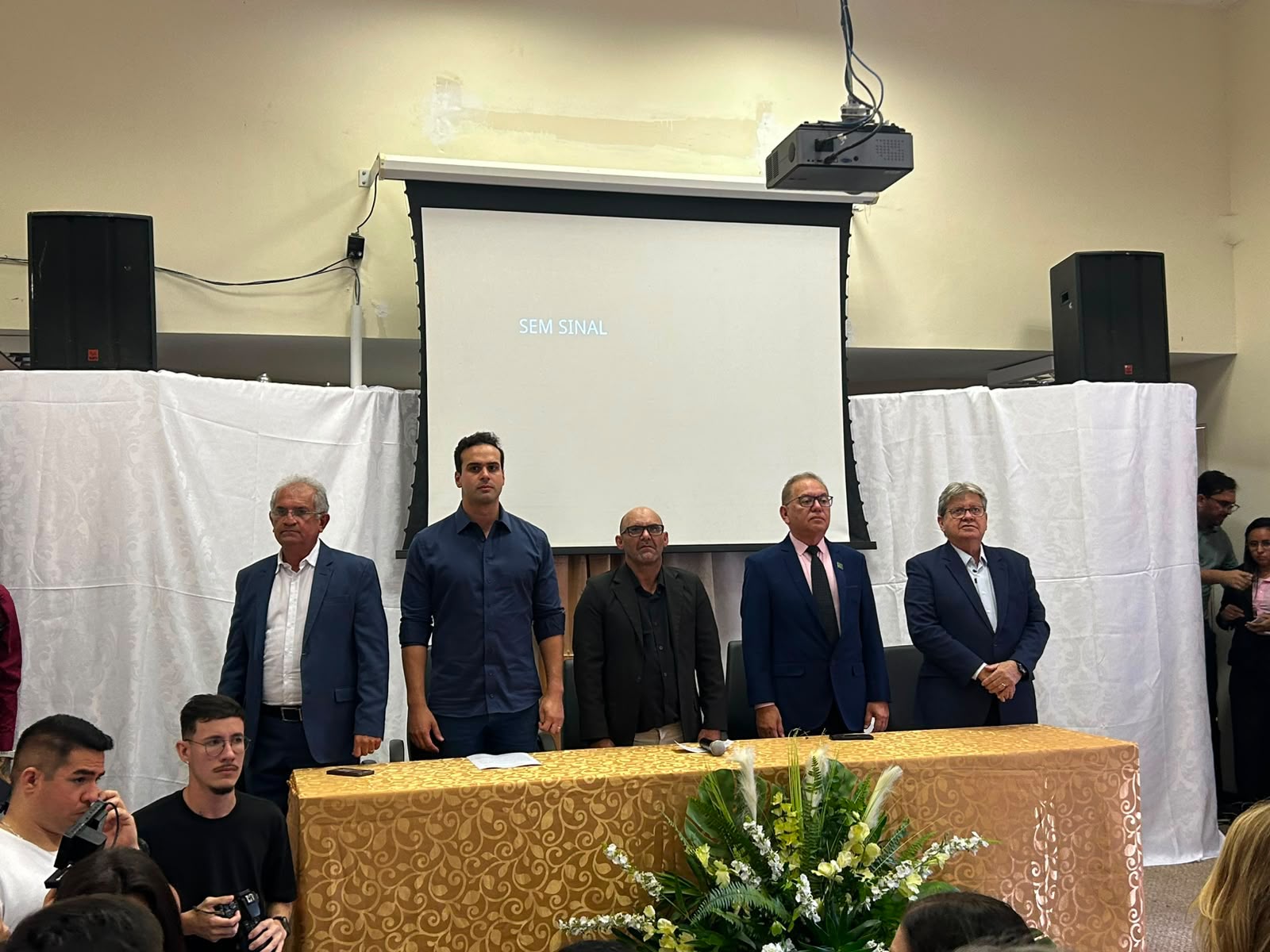 Câmara de Araruna realiza Sessão Solene de entrega de Títulos de Cidadania Ararunense