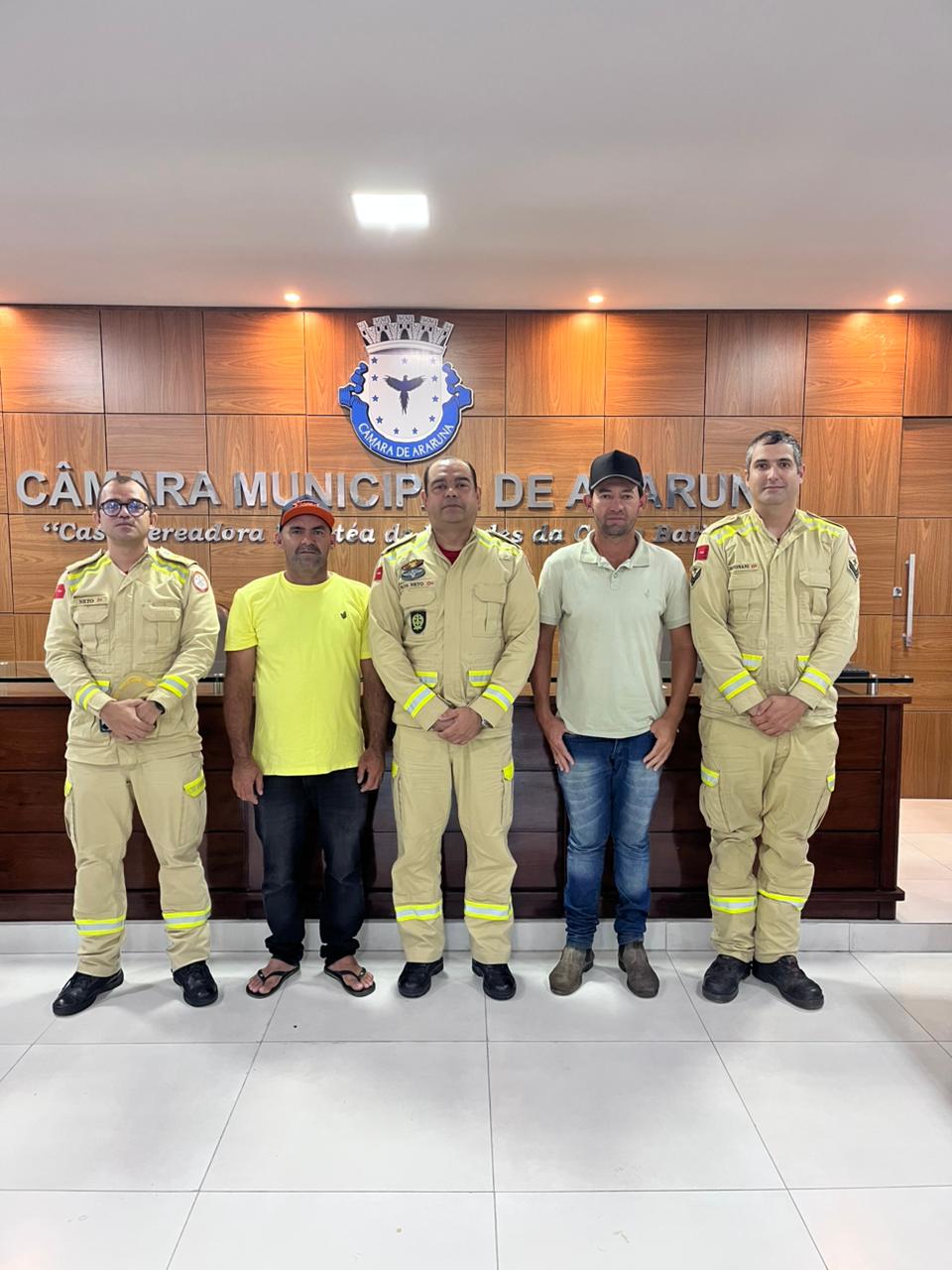 Câmara Municipal de Araruna recebe Comando Regional dos Bombeiros e discute nova unidade no município